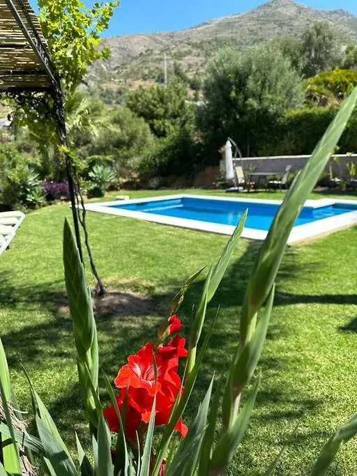 Pool-Side Chic Studio In Beautiful Countryside Mijas