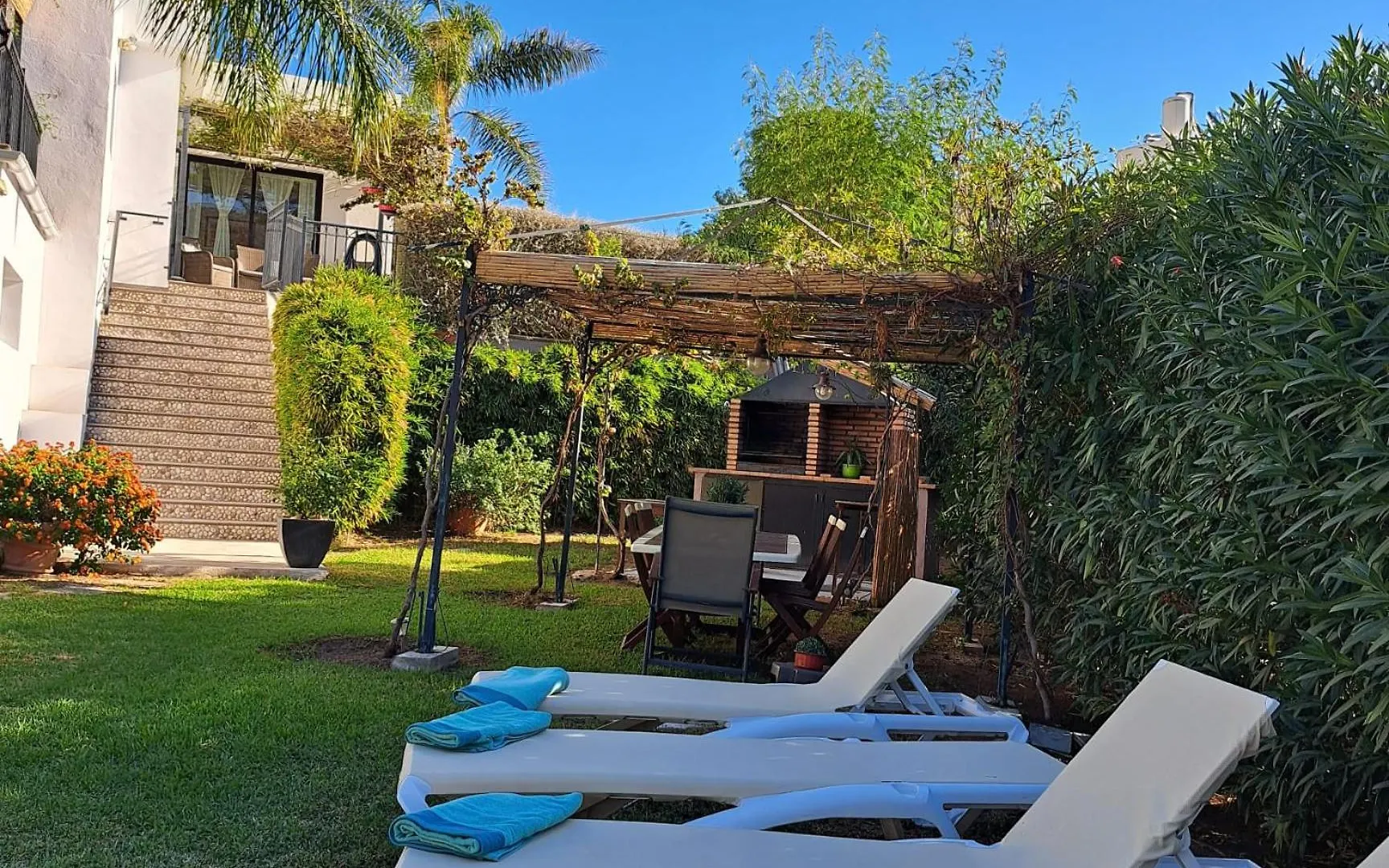 Pool-Side Chic Studio In Beautiful Countryside Mijas Villa