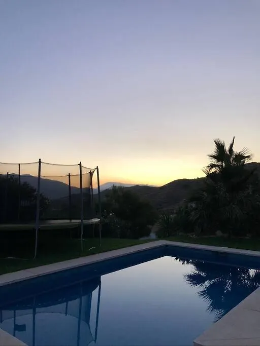 Pool-Side Chic Studio In Beautiful Countryside 米哈斯 别墅